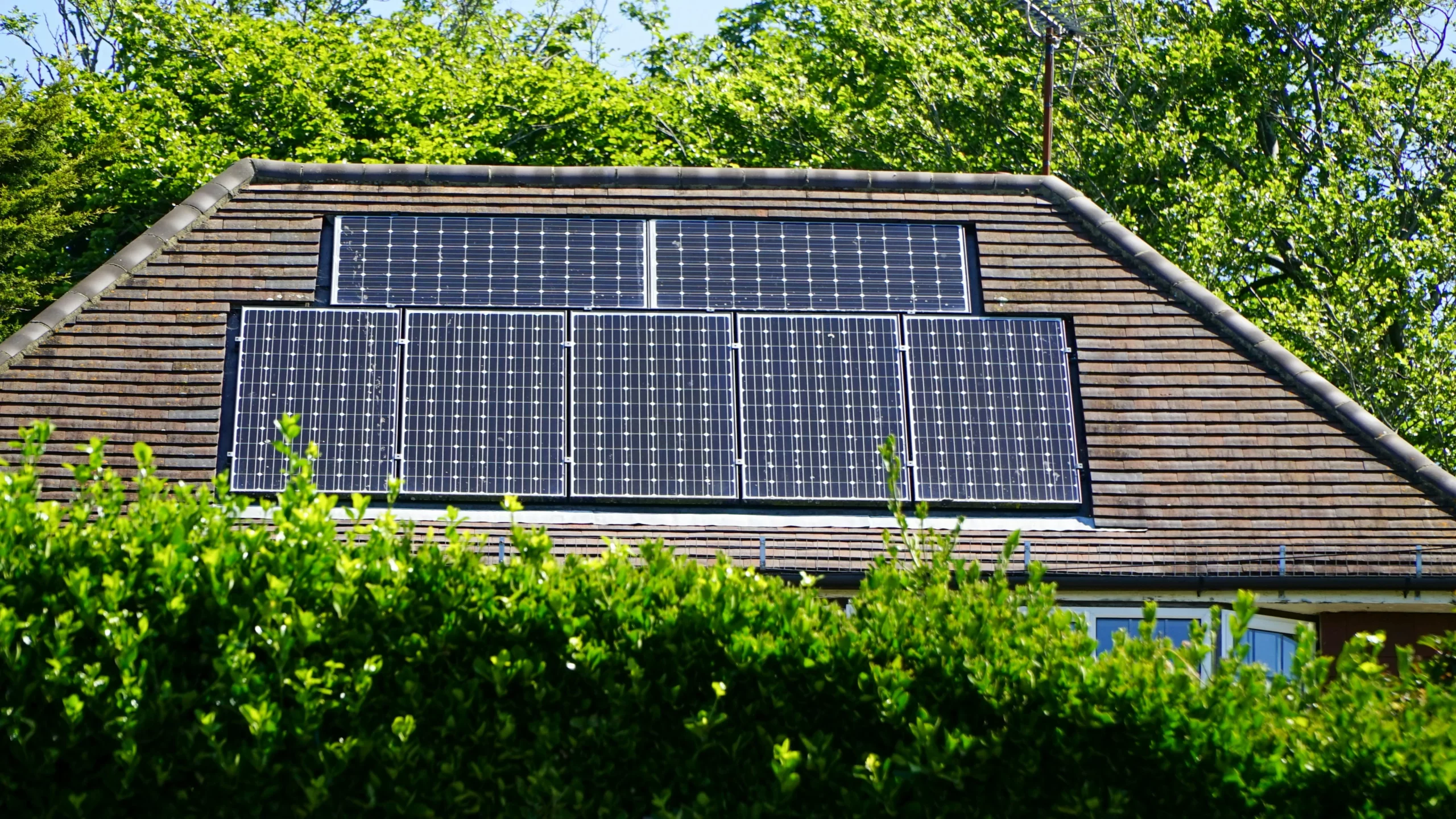 How much electricity does a solar panel produce? - Convert Solar